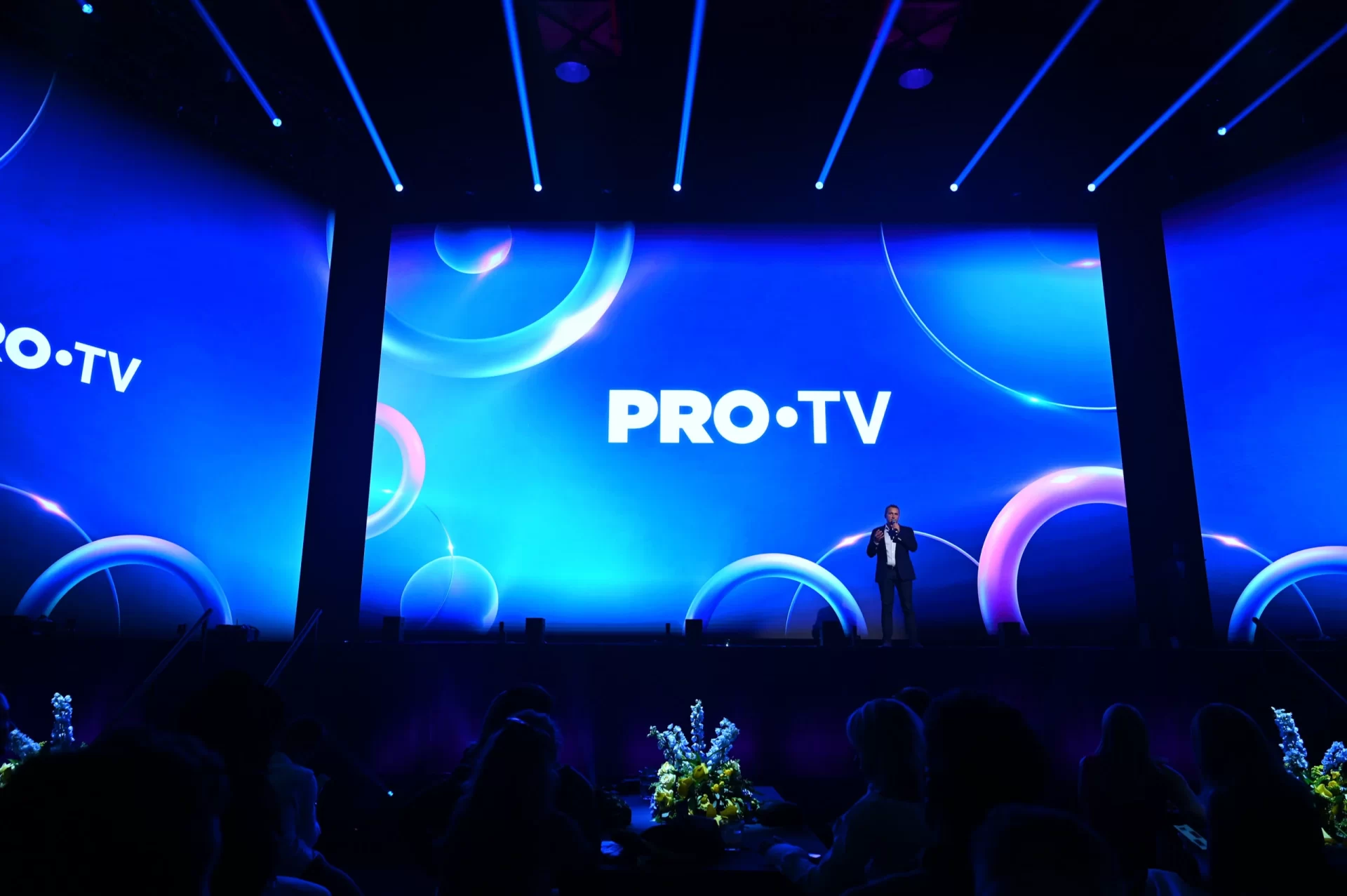 O vedetă PRO TV a izbucnit în plâns în direct: E cumplit